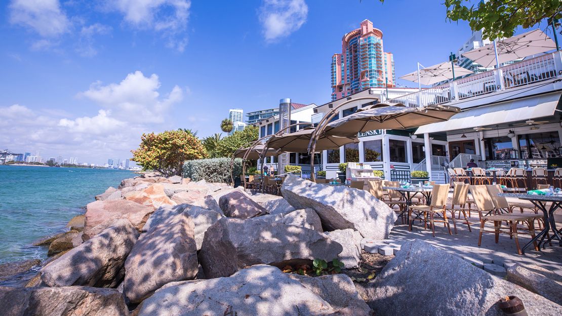 Smith & Wollensky offers amazing views of South Beach.