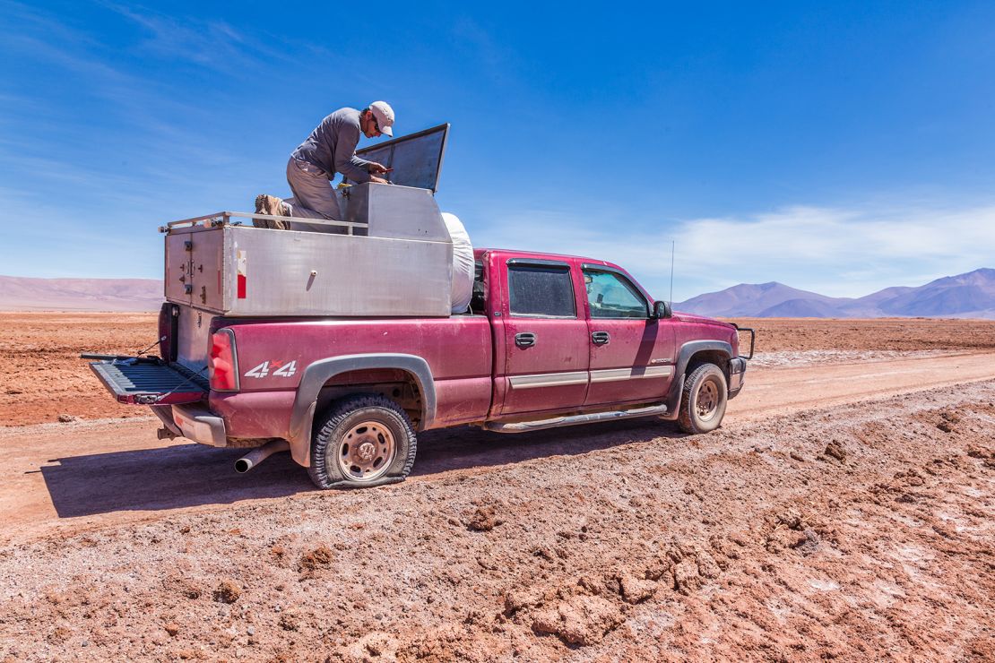 Car trouble comes in inconvenient locations such as a salt flat in Argentina.